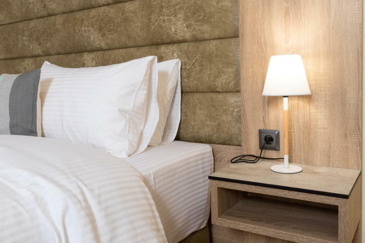 Seven Heaven Premium Suites Thessaloníki Ngoại thất bức ảnh