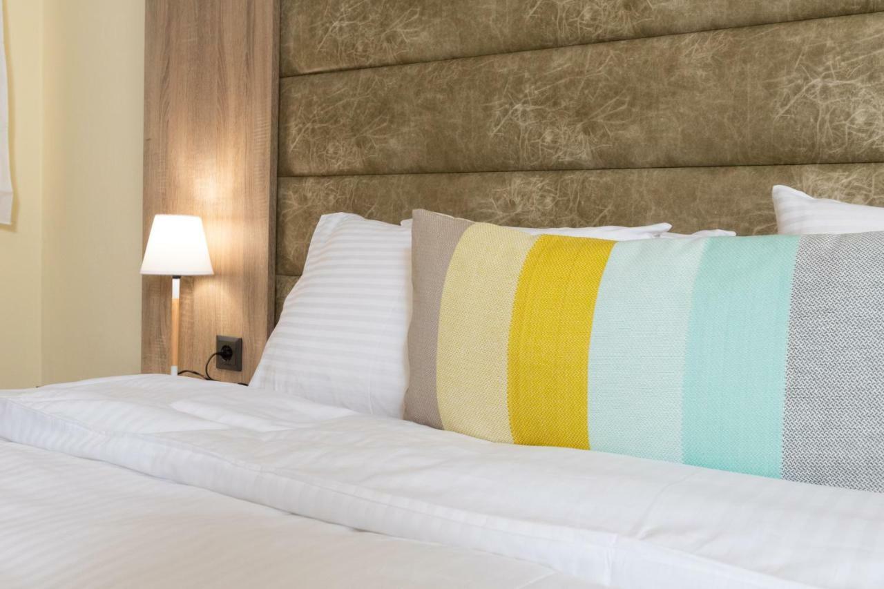 Seven Heaven Premium Suites Thessaloníki Ngoại thất bức ảnh